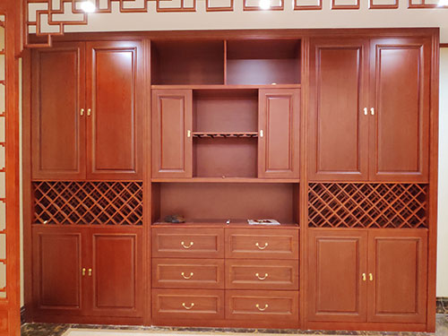 克拉玛依中式家居装修之中式酒柜装修效果图
